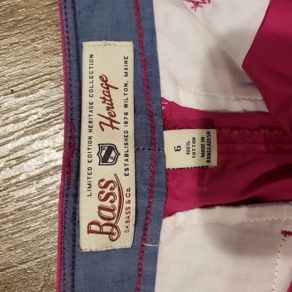2 pair of G.H Bass & Co. Shorts - Picture 3 of 3